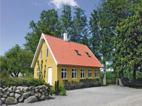 Holiday Home Aakirkeby 01